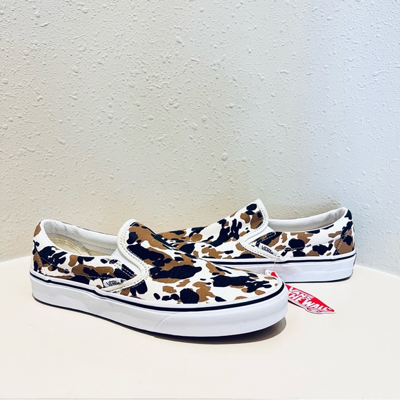Vans Unisex Camo Canvas Slip On Sneakers Size W 8.5 M 7 NWT - Picture 1 of 9